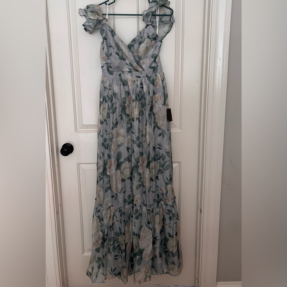 Lulu's Soirée Perfection Ruffled Floral Maxi Dress - light blue - NWT